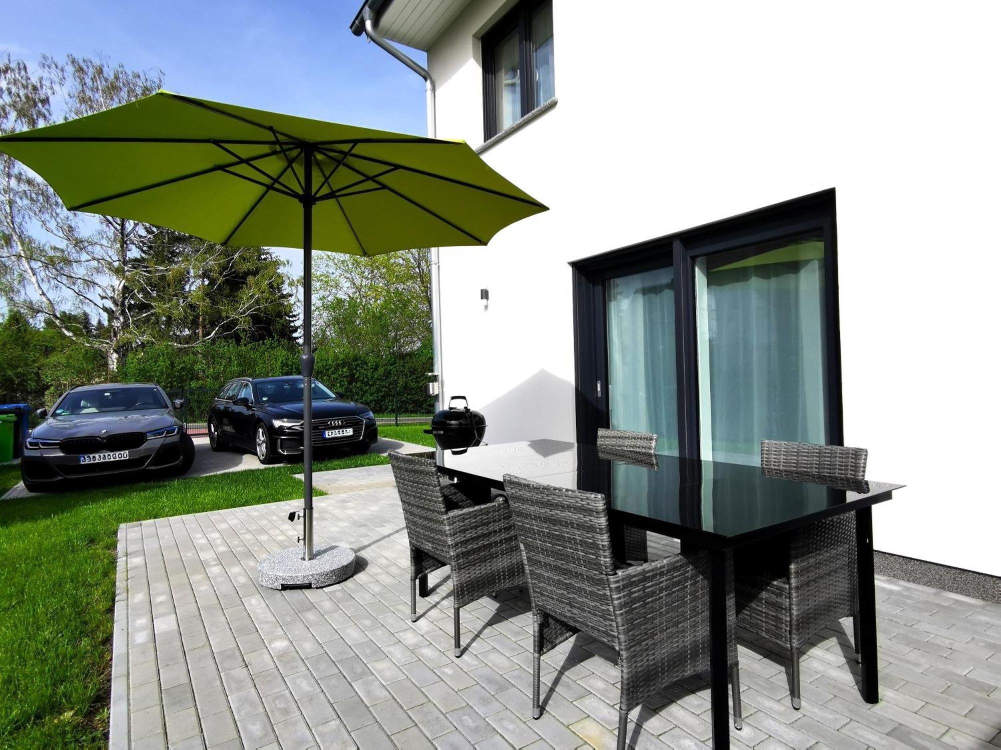 Bohnapartments Haus Zocheblick - 2 Kostenlose Parkplaetze - Sehr Ruhig - 4 Schlafzimmer - Neubau - Vollausstattung - Wlan Hoppegarten Luaran gambar