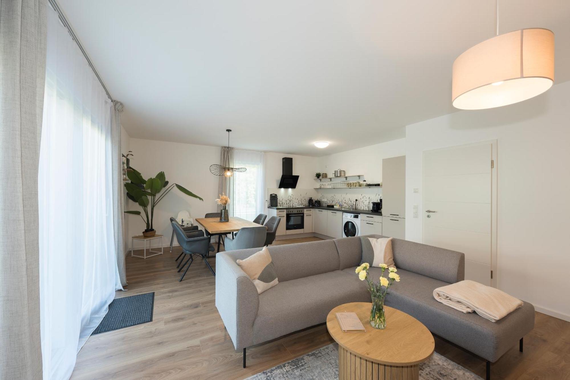 Bohnapartments Haus Zocheblick - 2 Kostenlose Parkplaetze - Sehr Ruhig - 4 Schlafzimmer - Neubau - Vollausstattung - Wlan Hoppegarten Luaran gambar